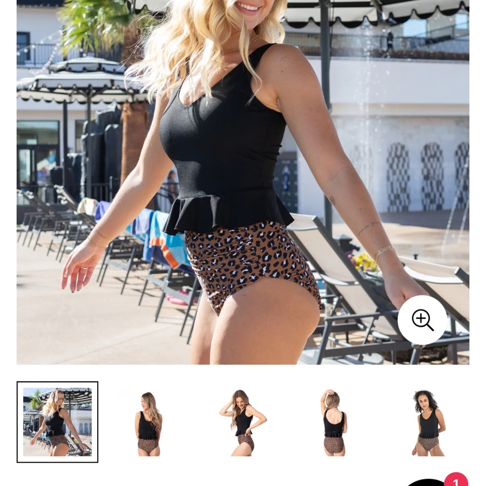 NWT Janela Bay Black Peplum Bikini Top